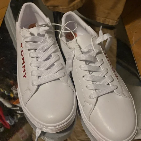 Tommy Hilfiger Sz7.5 Women’s Shoes - Picture 6 of 10